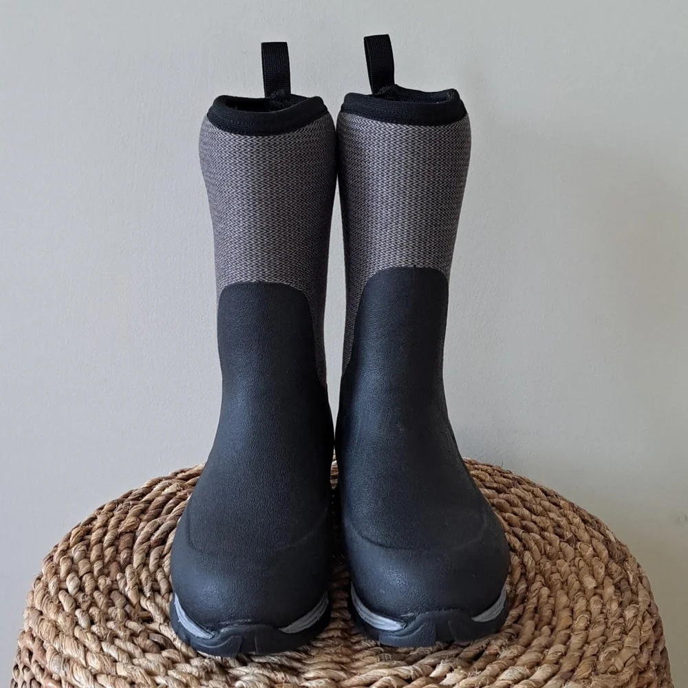 Muck Boot Company Youth‎ Original Rugged Tall Waterproof Winter/Outdoor Boots 6